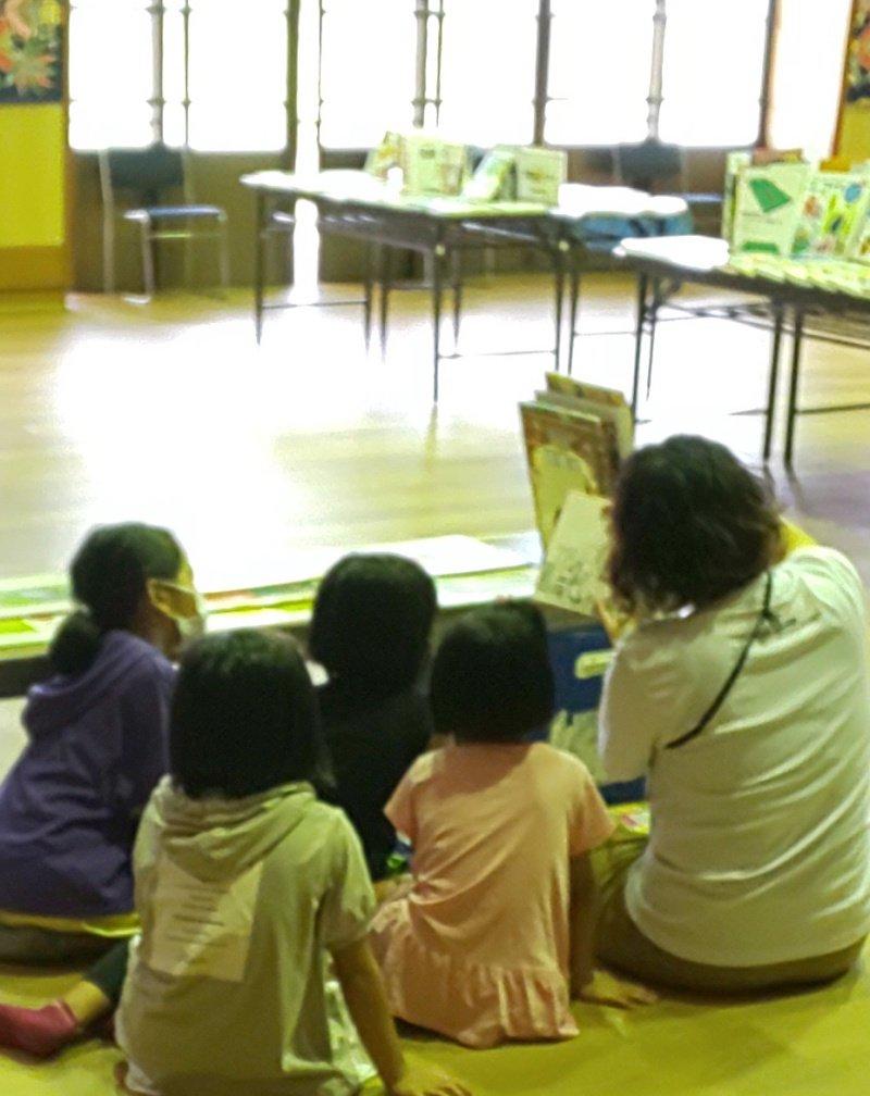竹富町黒島空とぶ図書館の画像3