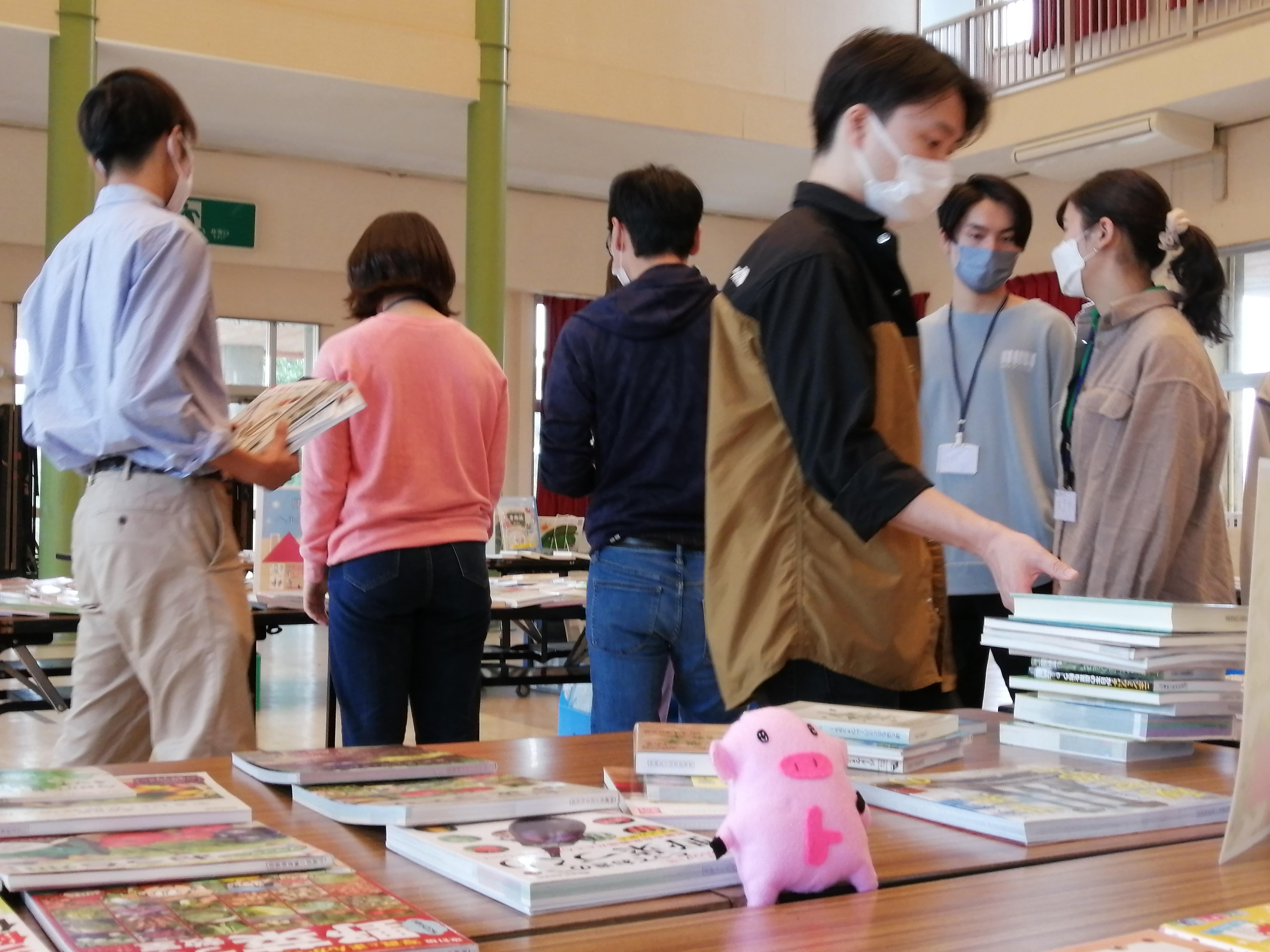 粟国村空とぶ図書館の画像2