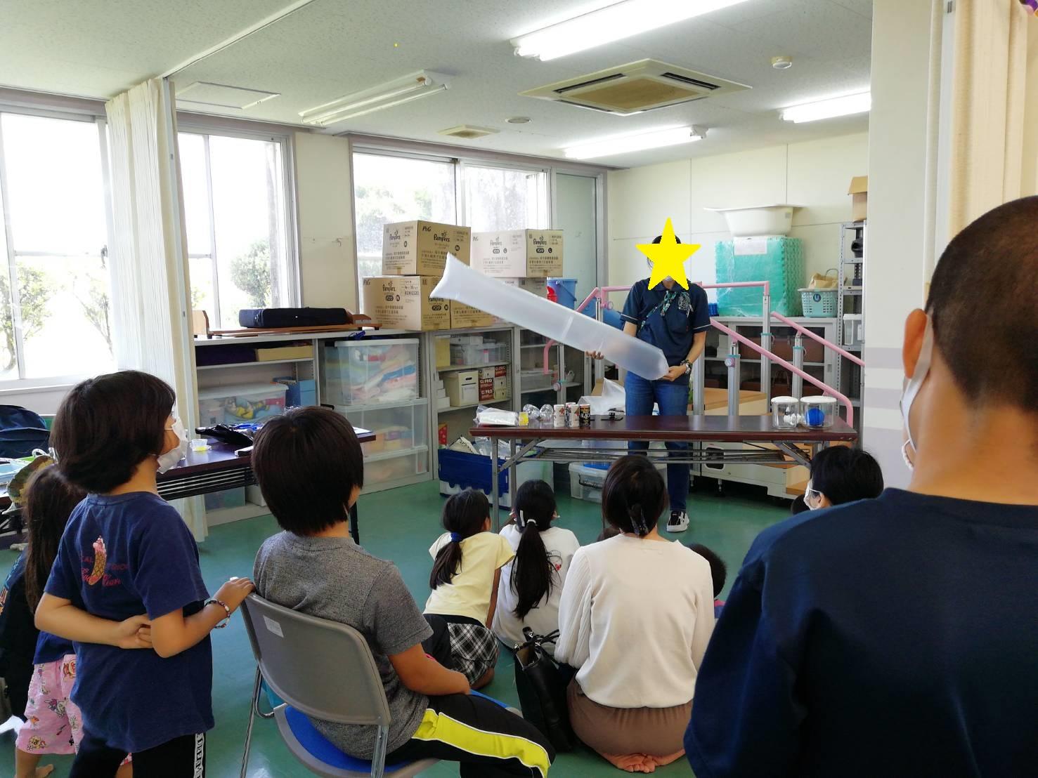 与那国町の保険センターの空とぶ図書館の画像4