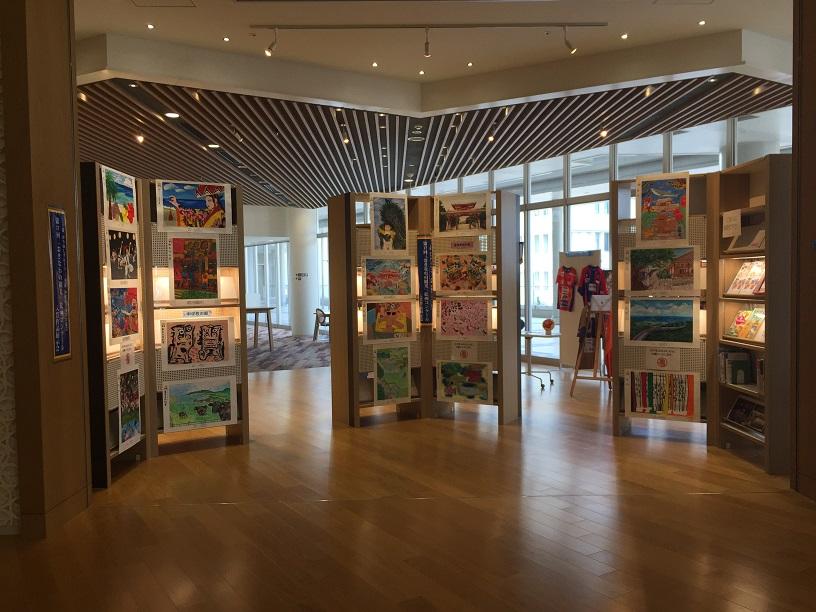 かりゆし観光絵画コンクール入賞作品展示